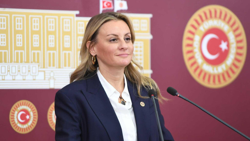 CHP’li Ösen’den AK Parti İzmir’e tepki: “Güttükleri siyaset siyaset değil”