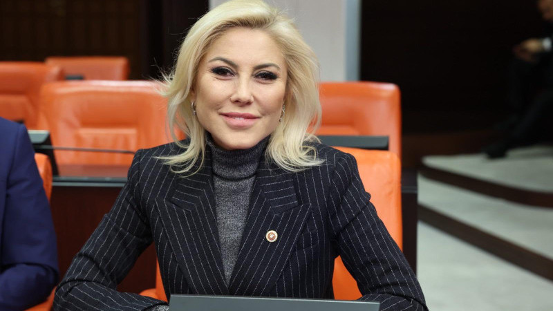 AK Partili Aksoy’dan Urla’daki izinsiz gemi sökümüne tepki