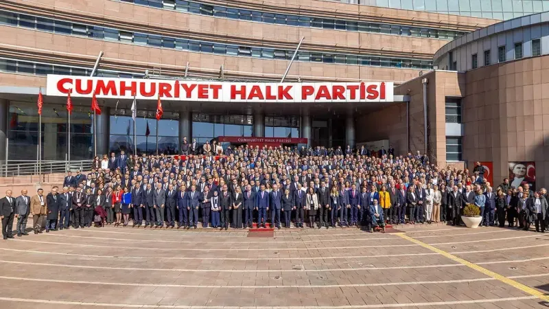 CHP’de 18 Politika Kurulu açıklandı: İzmir’den 3 isme başkanlık görevi