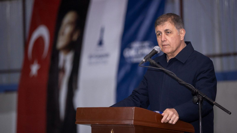 Meslek Fabrikası’na Polis Müdahalesi: Başkan Tugay’dan “Mücadeleye Devam” Mesajı