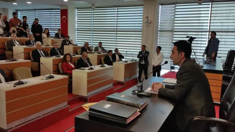 Bayraklı Meclisi’nde ‘Butlan’ Tartışması