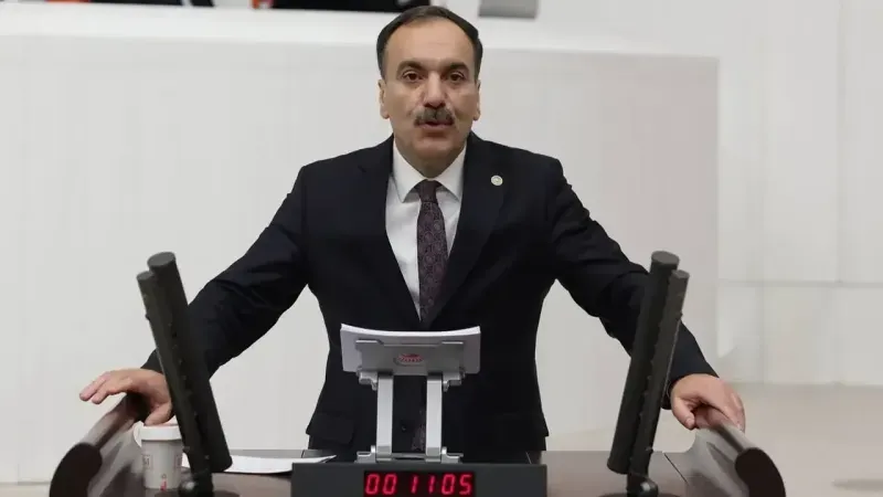 Gelecek Partisi’nin kararının ardından İzmir Milletvekili Mustafa Bilici’den helallik mesajı
