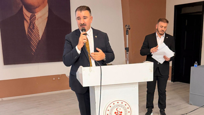 Başdaş’tan amatör futbola yeni sezon mesajı: “Gençlerimizin her zaman yanındayız”