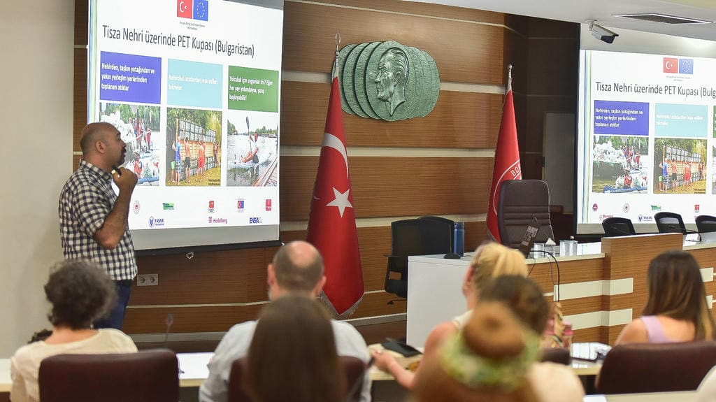 Bornova Belediyesi, iklim değişikliği için farkındalık eğitimleri düzenliyor