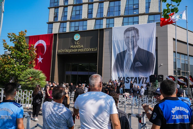 Manisa Büyükşehir Belediyesi’nde olağanüstü seçim kararı