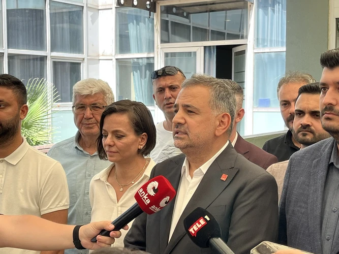 Şenol Aslanoğlu’ndan Dr. Cemil Tugay'a mesaj: “Parti edebine uygun davranılmalı”