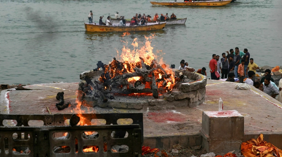 Şeytan çıkarma ritüeli kanla bitti: 5 kişi yakılarak öldürüldü