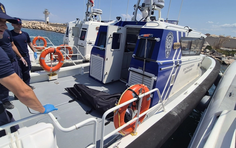 Karaburun açıklarında ALCOR 3 gemisinden düşen bir kişi hayatını kaybetti