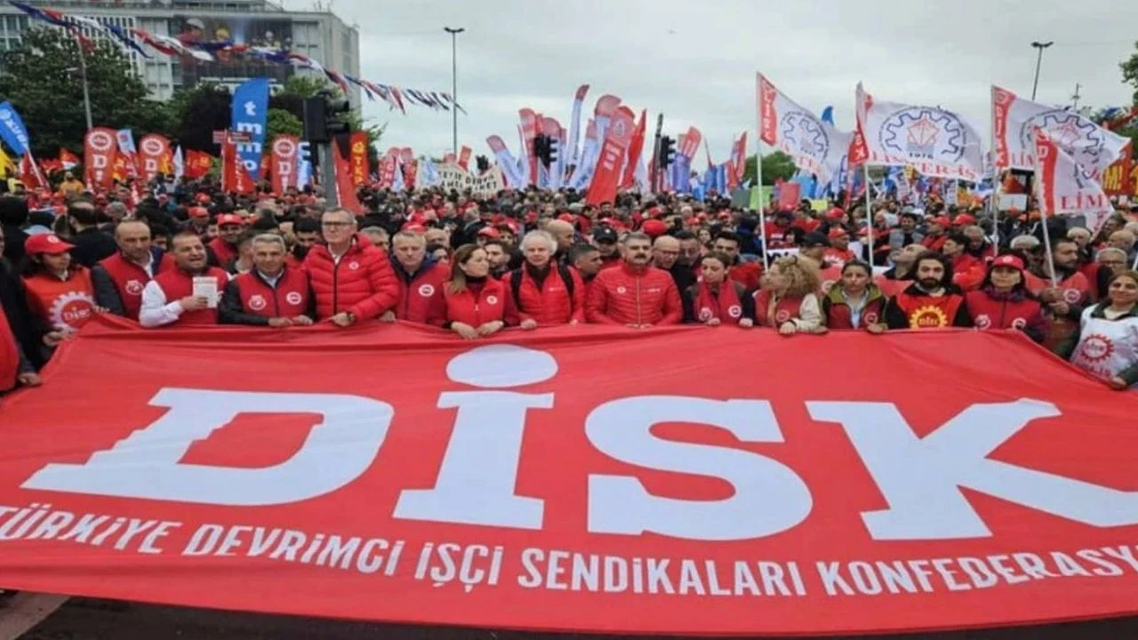DİSK'ten açıklama geldi: İzmir’de sendika yöneticilerine gözaltı