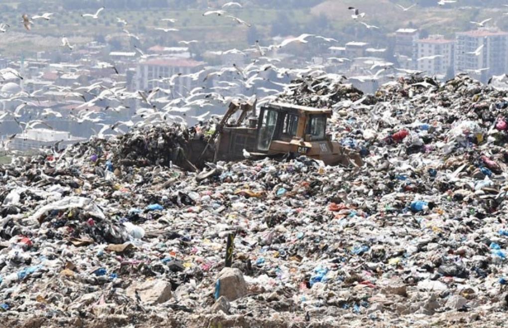 İzmir’de Harmandalı Çöplüğü Tartışması Devam Ediyor