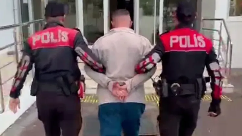 İzmir’de 21 yıllık firari yakalandı!