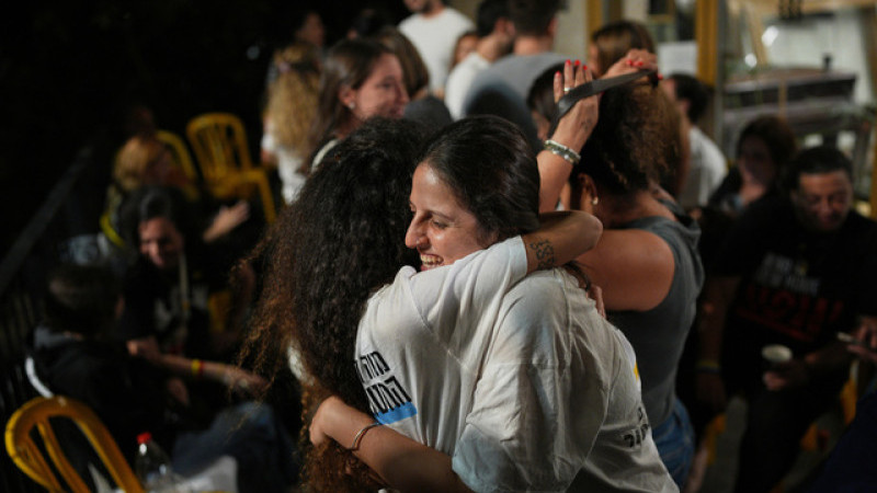 Gazze'de ateşkes sevinçle karşılandı