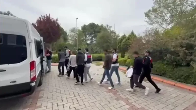 MİT’ten İzmir dahil 6 ilde eş zamanlı büyük operasyon