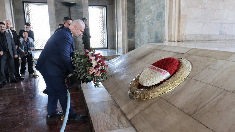 Menemen Belediye Başkanı Pehlivan’dan Anıtkabir ziyareti