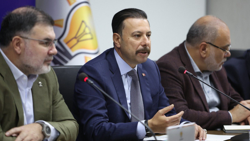 AK Parti İzmir İl Başkanlığında Haftalık Yönetim Kurulu Toplantısı Yapıldı