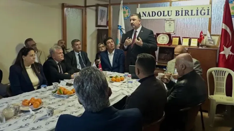 Başdaş, İzmir’de STK temsilcileriyle buluştu