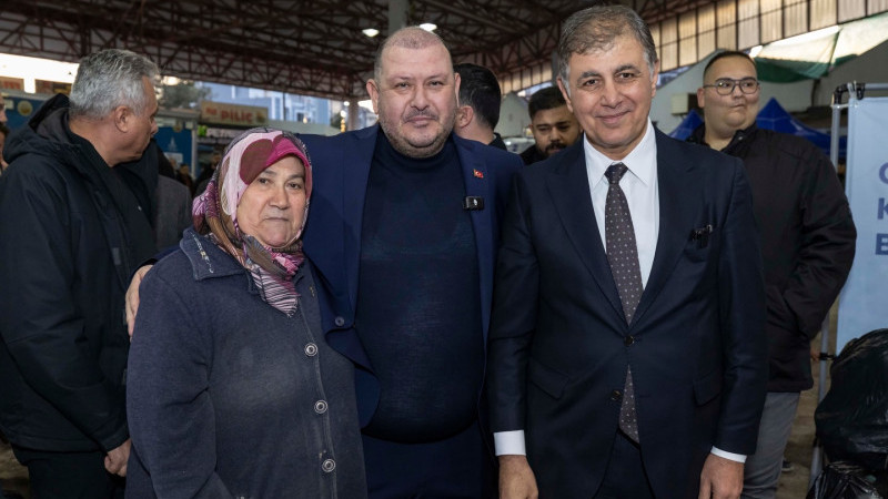 Başkan Tugay, Menderes’te İftar Programına Katıldı