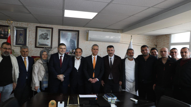 AK Parti Heyeti ve Başdaş Mardinliler Vakfı’nda Buluştu