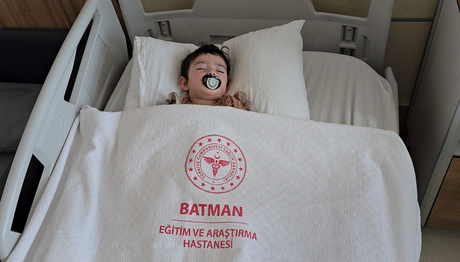 9 aylık bebek heimlich manevrası ile hayata tutundu