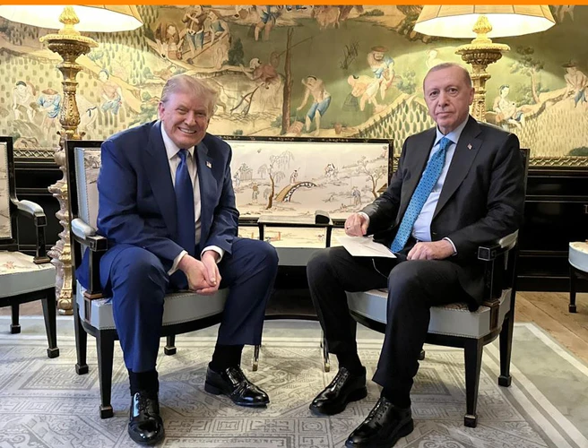 Erdoğan ve Trump Lahey’de NATO zirvesinde ilk kez yüz yüze görüştü