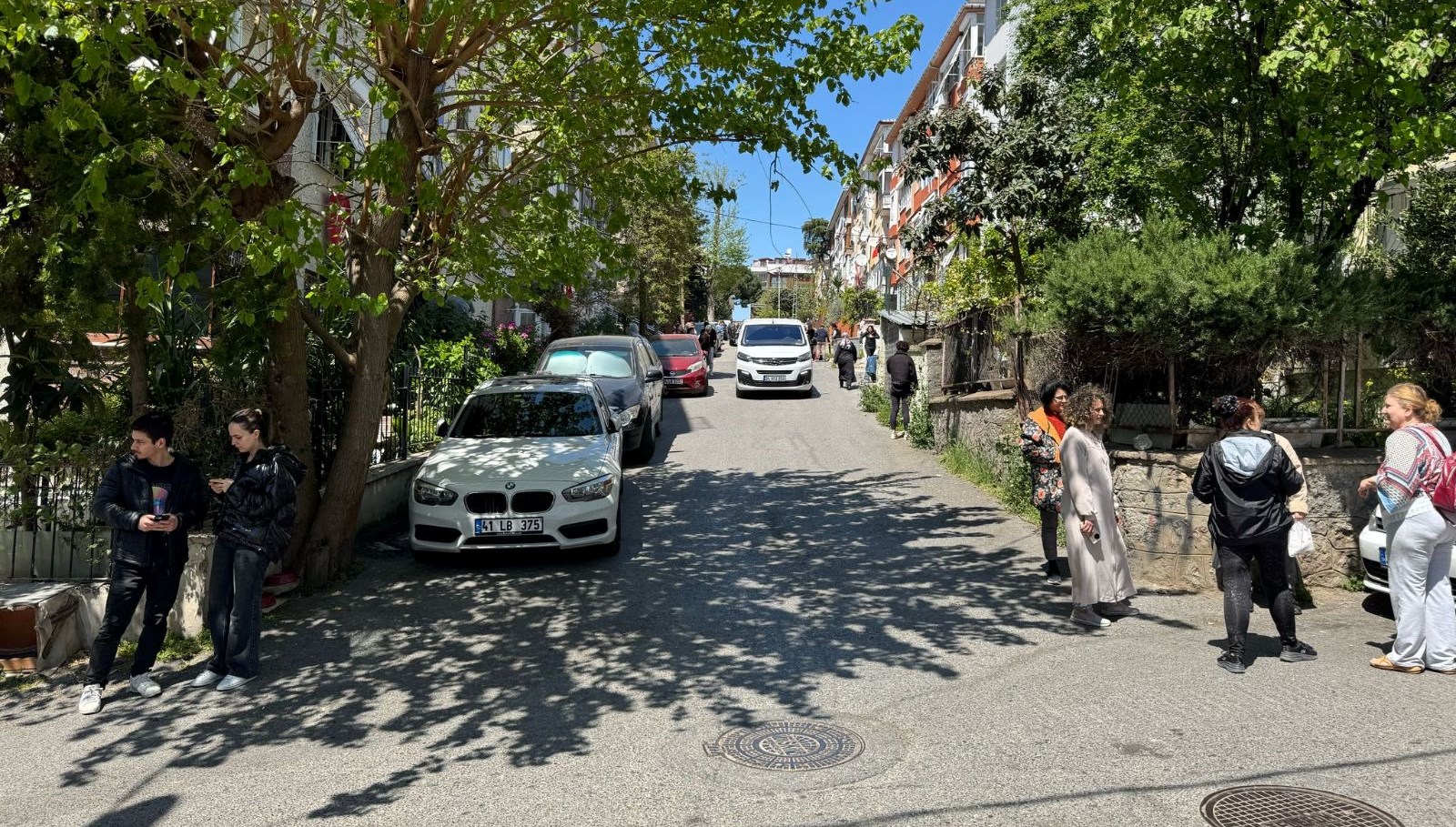 Bakan Yerlikaya: 112'ye gelen çökme ihbarı yok