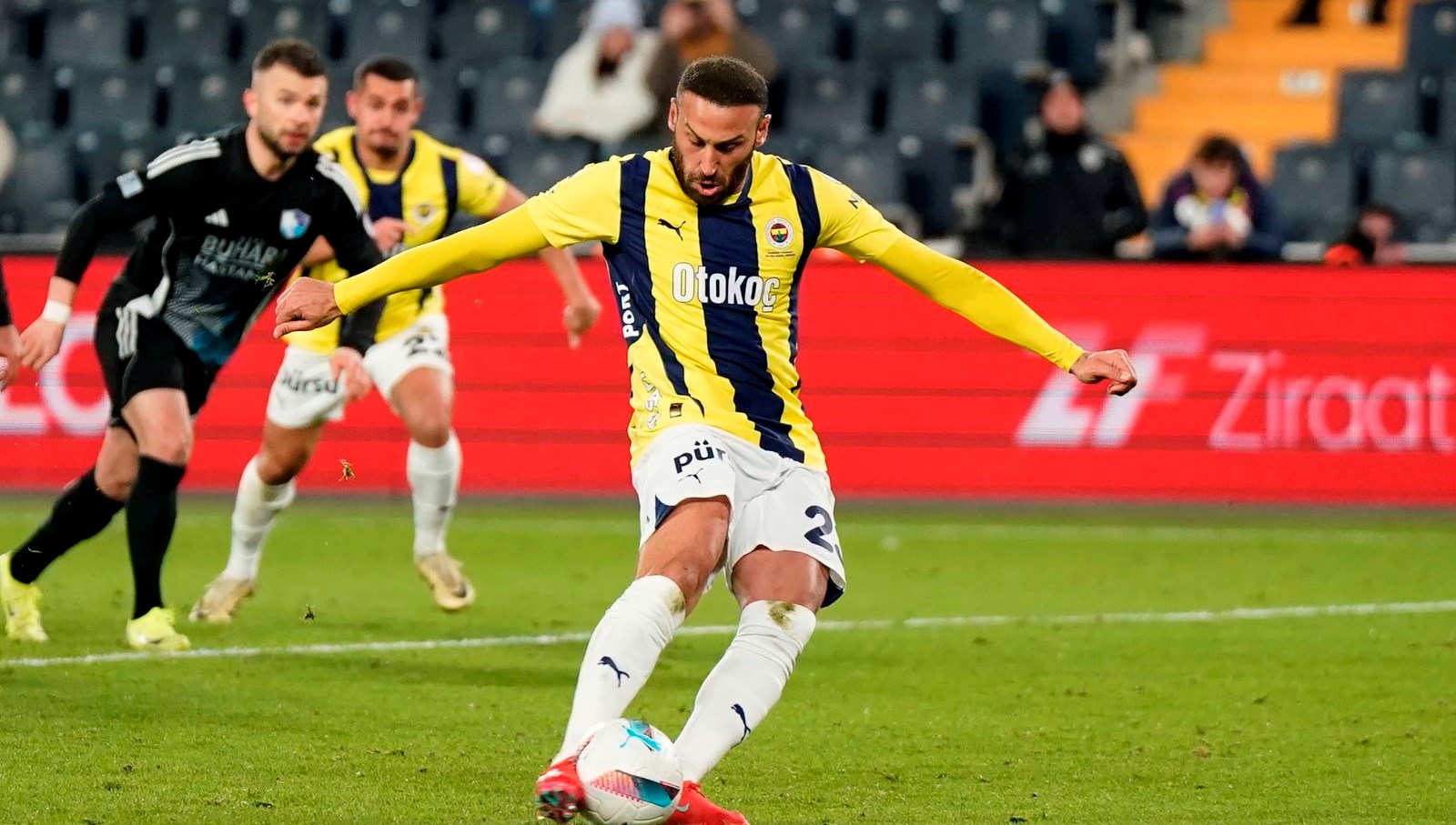 Fenerbahçe'de bilmecenin adı Cenk Tosun