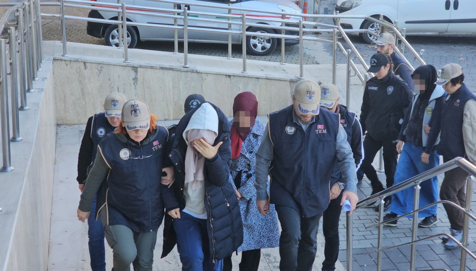 FETÖ'nün ALES ve YDS oyunu: 2’si akademisyen, 5 gözaltı