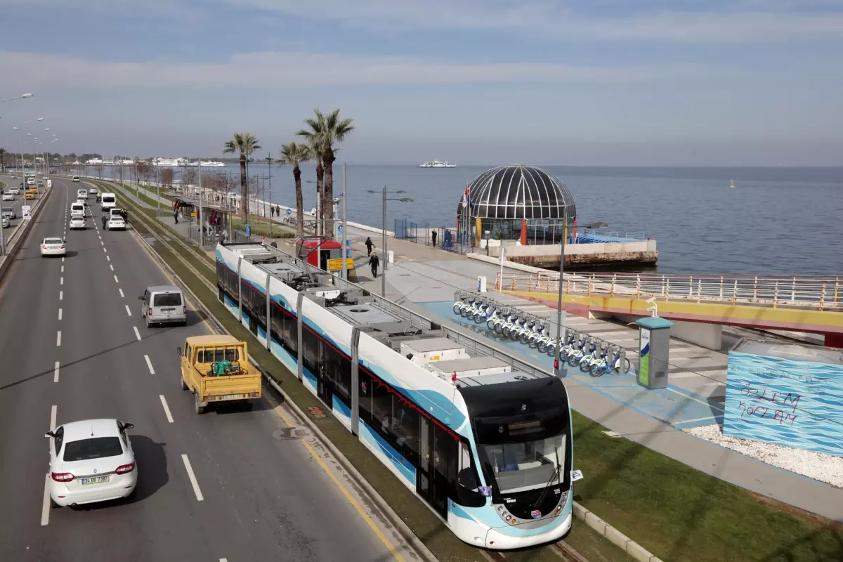 İzmir tramvay hattı seferleri yeniden düzenlendi! İşte yeni hatlar ve duraklar