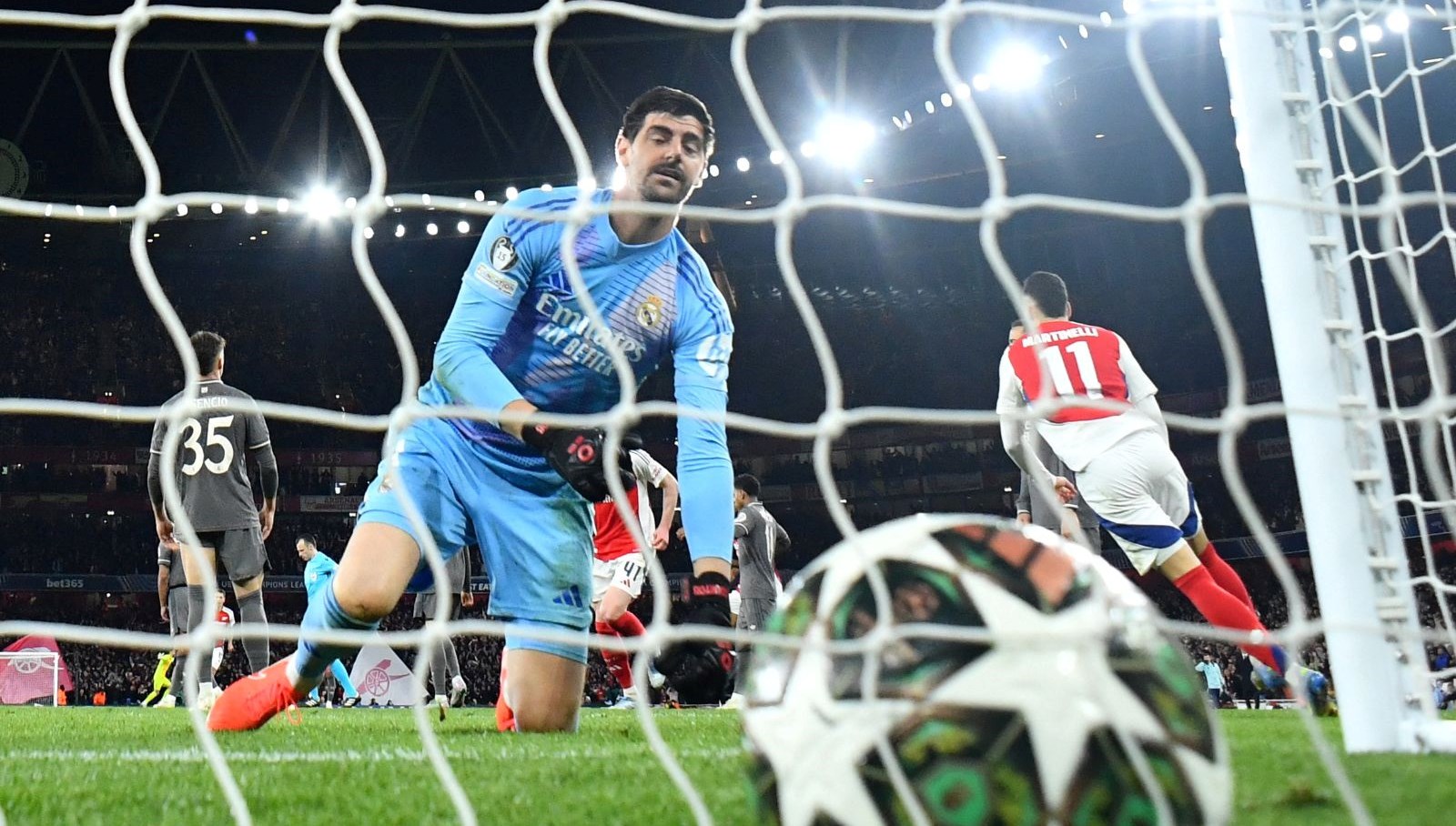 Real Madrid ufak çaplı 